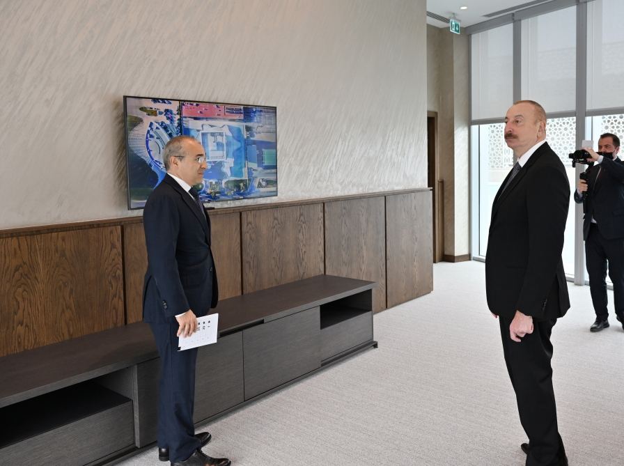 Prezident İlham Əliyev Əmlak Məsələləri Dövlət Xidmətinin yeni inzibati binasının açılışında iştirak edib (FOTO)
