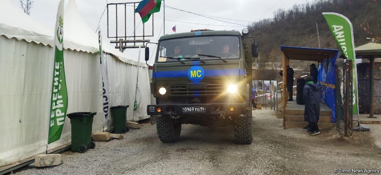 Sülhməramlılara aid maşın karvanı Laçın yolundan maneəsiz keçib (FOTO)