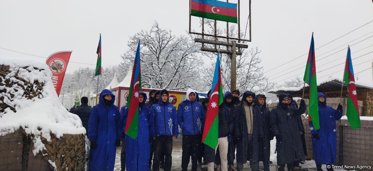 Laçın-Xankəndi yolundakı aksiya 111 gündür davam edir (FOTO)