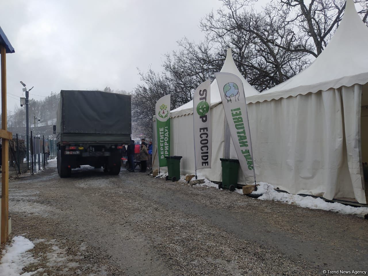 Sülhməramlılara aid 5 maşın Laçın yolundan maneəsiz keçib (FOTO)