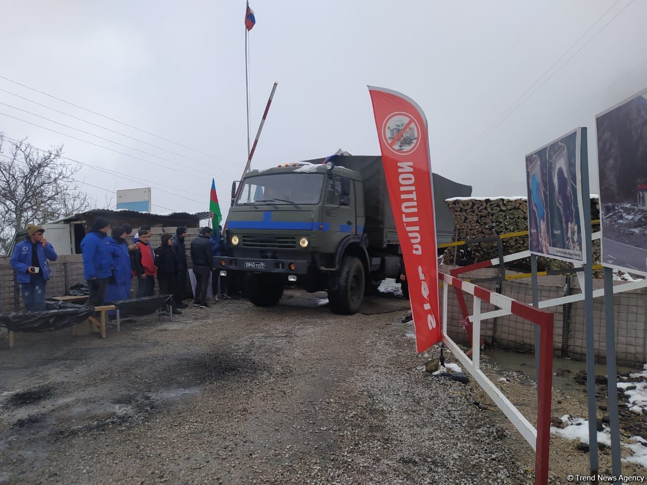 Sülhməramlılara aid 5 maşın Laçın yolundan maneəsiz keçib (FOTO)