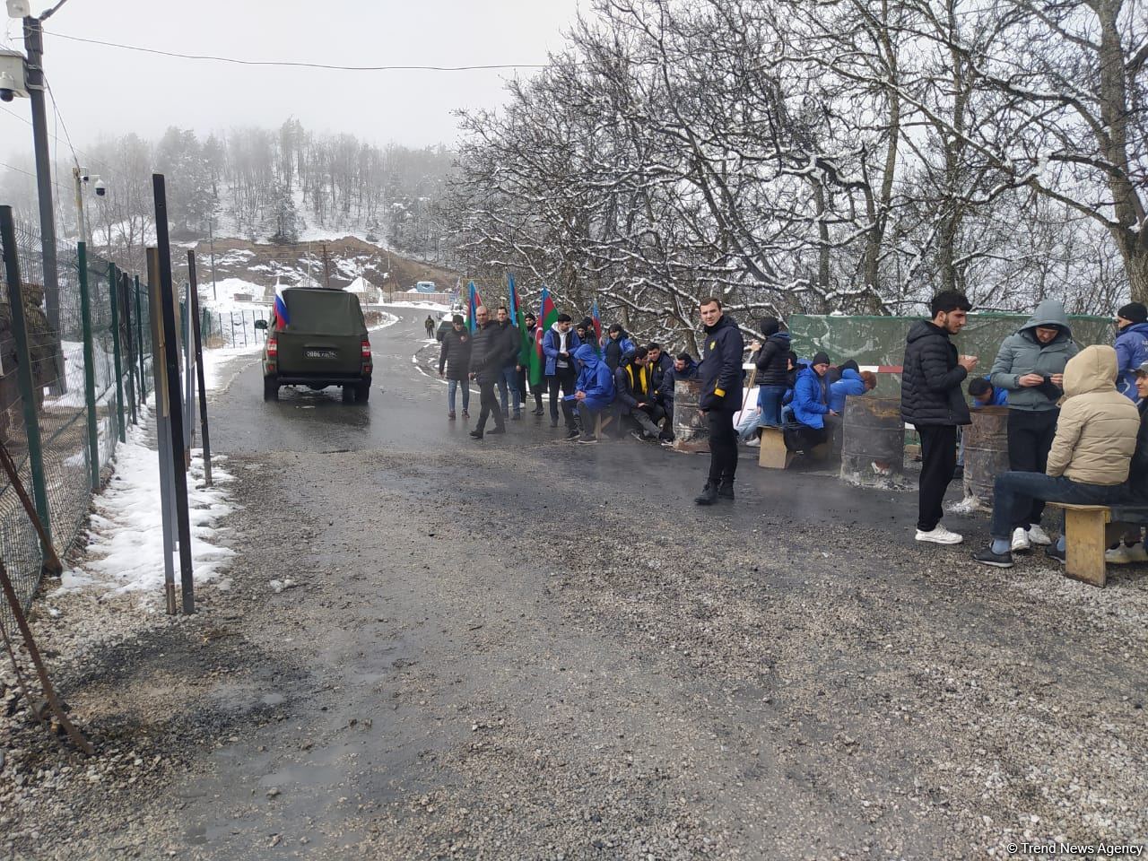 Sülhməramlılara aid 5 maşın Laçın yolundan maneəsiz keçib (FOTO)