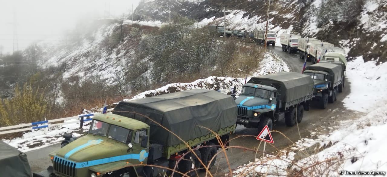 Sülhməramlılara aid 13 maşın Laçın yolundan maneəsiz keçib (FOTO)