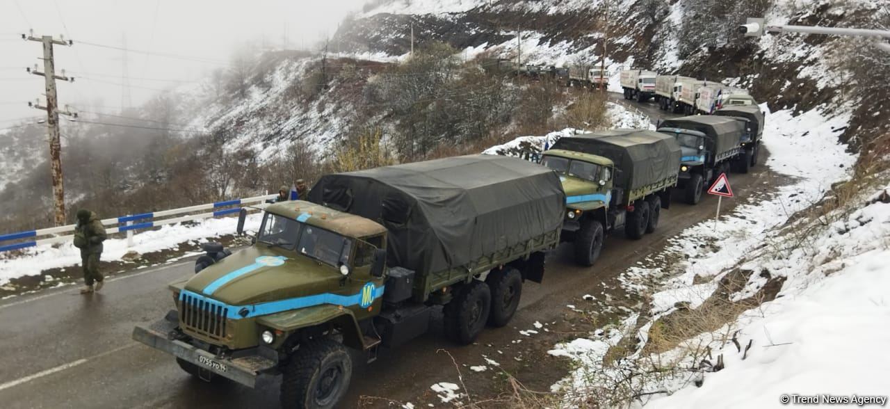 Sülhməramlılara aid 13 maşın Laçın yolundan maneəsiz keçib (FOTO)