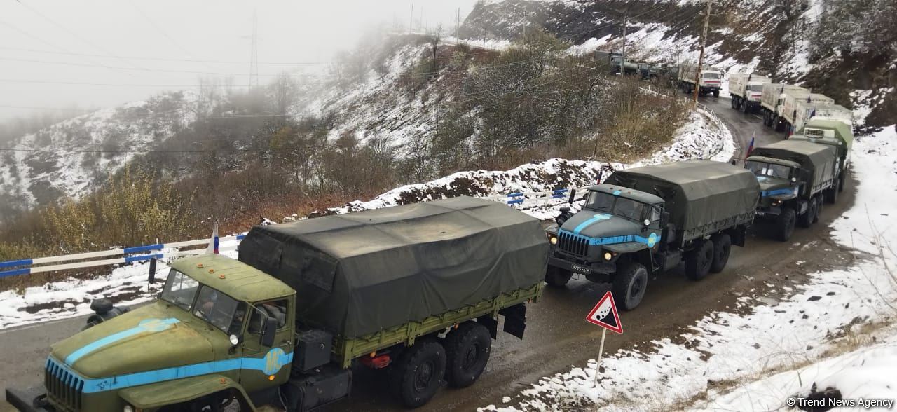 Sülhməramlılara aid 13 maşın Laçın yolundan maneəsiz keçib (FOTO)