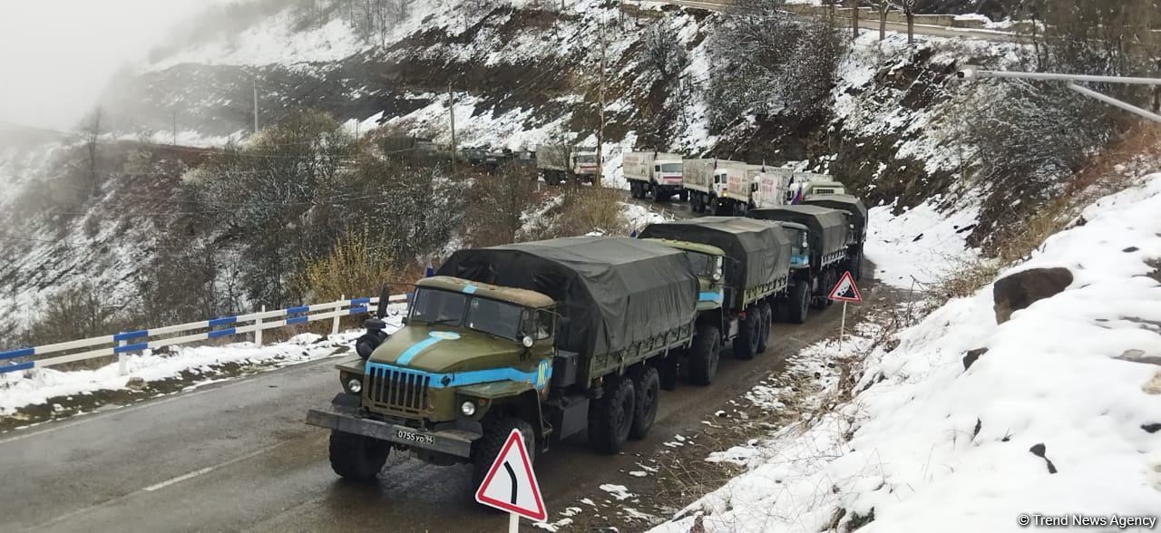 Sülhməramlılara aid 13 maşın Laçın yolundan maneəsiz keçib (FOTO)