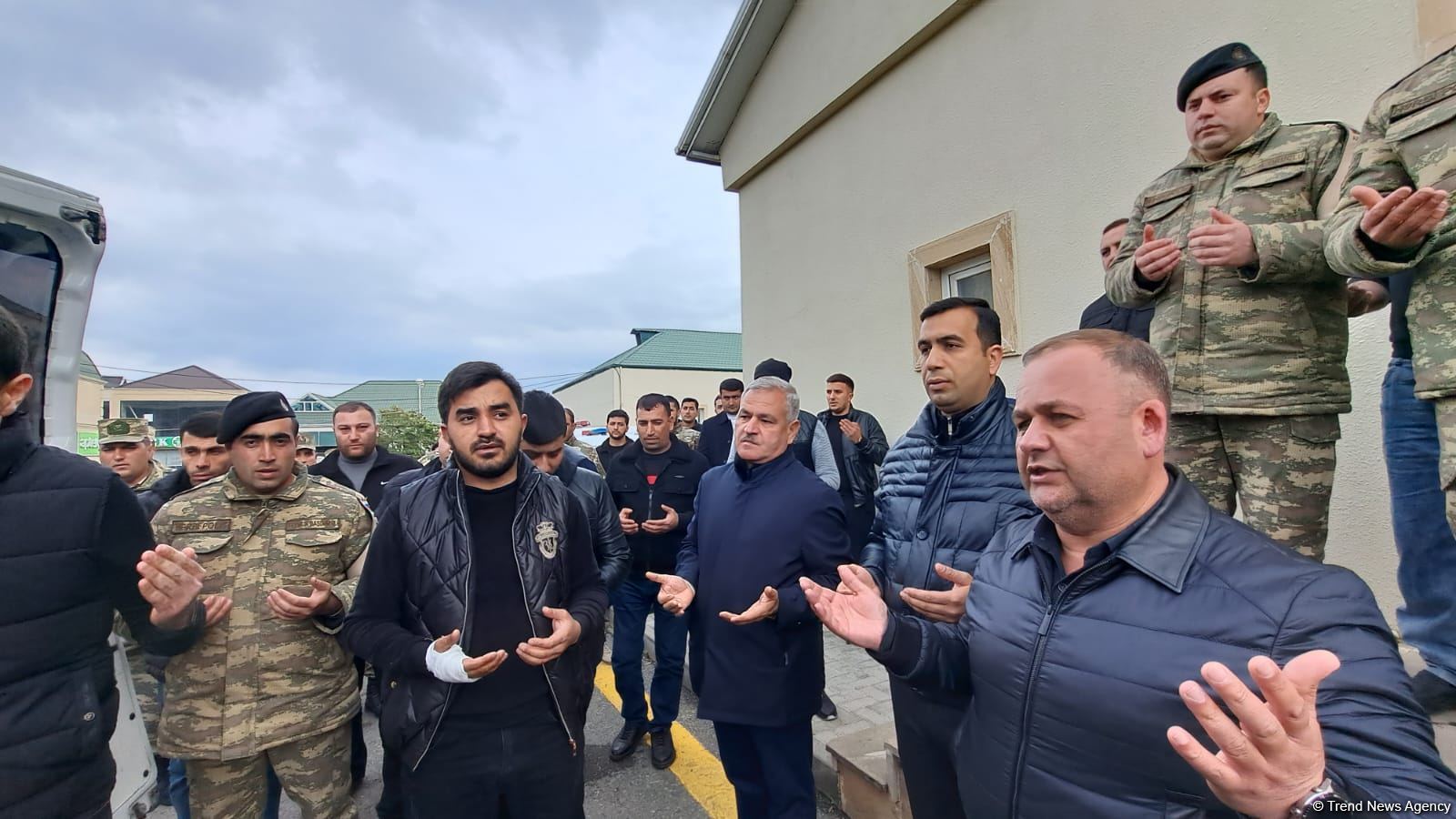 Azərbaycan Ordusunun hərbçisi minaya düşərək həlak olub (FOTO)