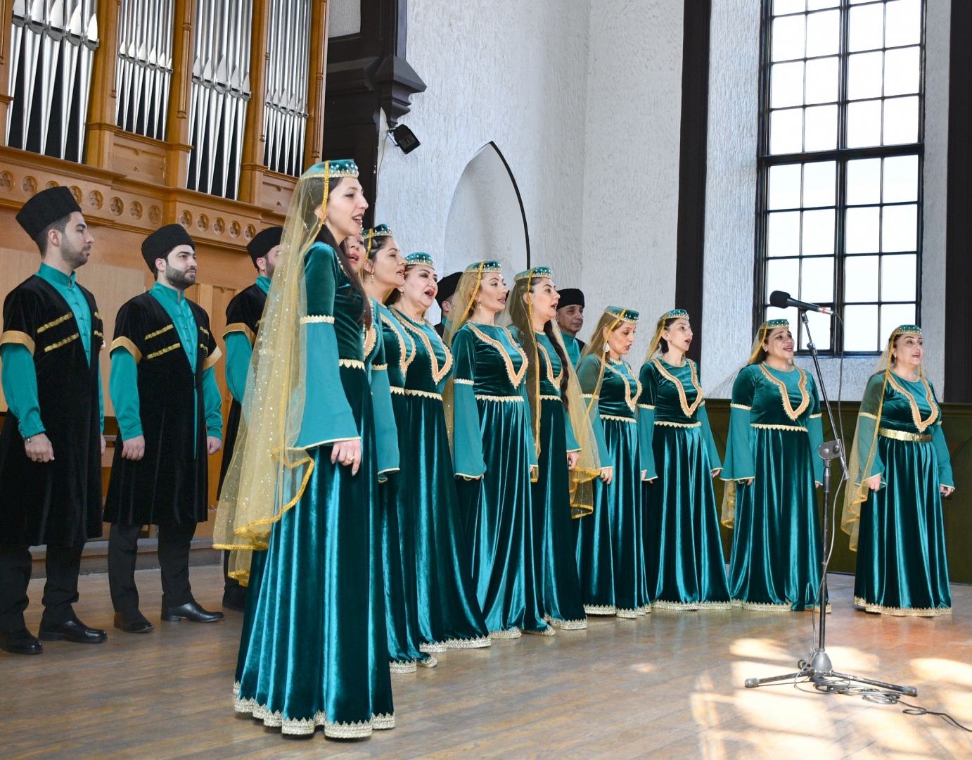 Filarmoniyanın abonement konsertləri davam edir (FOTO)