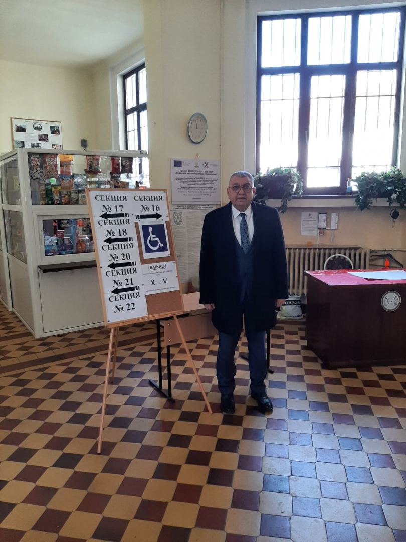 Milli Məclisin deputatı Bolqarıstanda növbədənkənar parlament seçkisinin müşahidə missiyasında iştirak edib (FOTO)