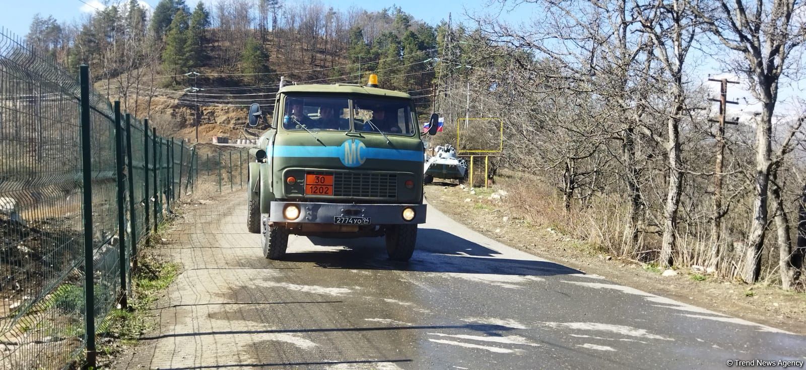 Sülhməramlılara aid 3  maşın Laçın yolundan maneəsiz keçib (FOTO)