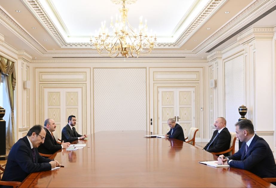 Prezident İlham Əliyev Türkiyənin sənaye və texnologiya nazirini qəbul edib