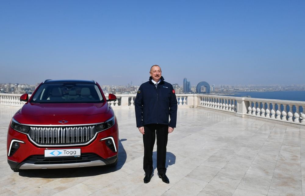 Türkiyənin ilk yerli elektromobili “Togg” Prezident İlham Əliyevə təqdim olunub (FOTO/VIDEO) (YENİLƏNİB)