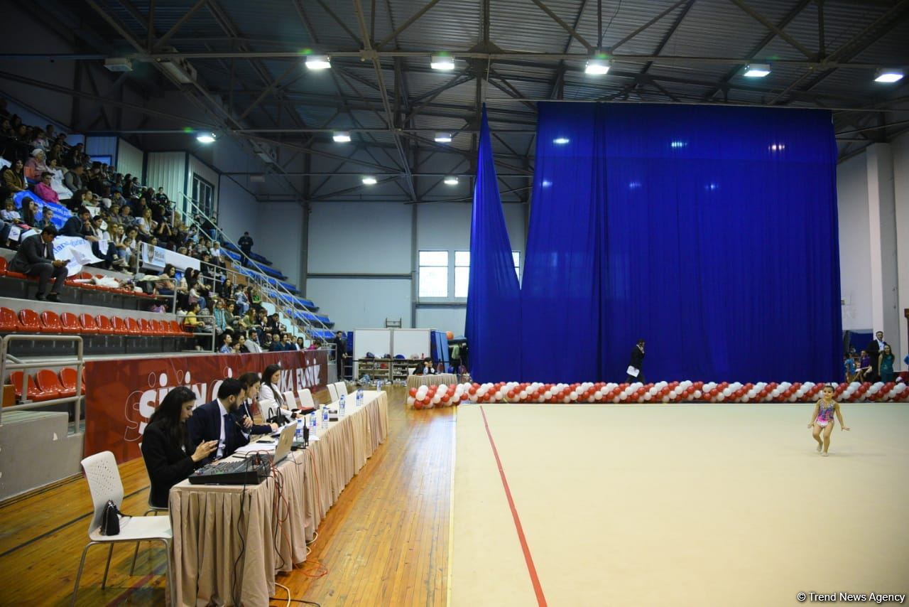 Bakıda “Ocaq Sport” klubunun bədii gimnastika üzrə 2-ci açıq birinciliyinə start verilib (FOTO)