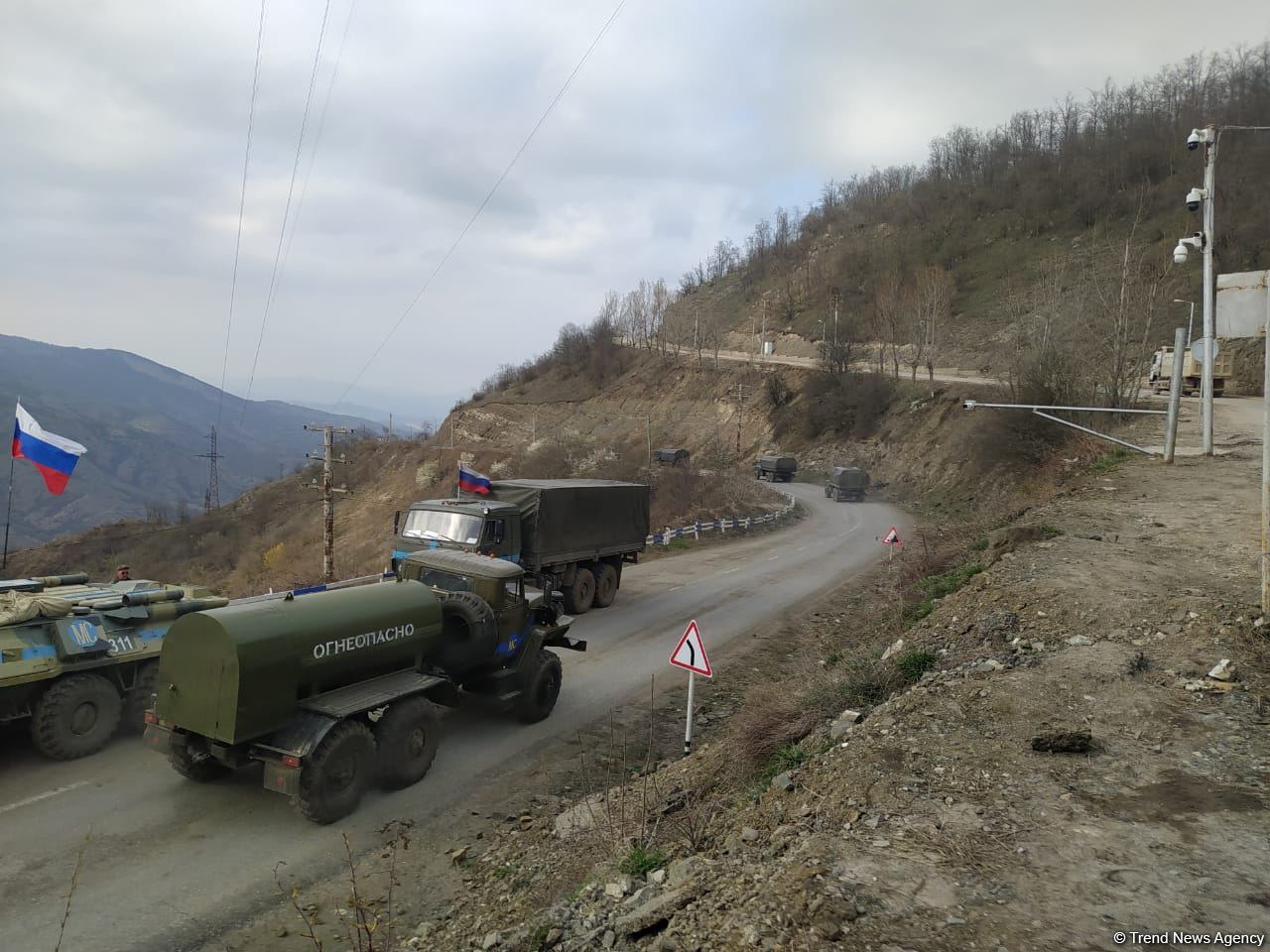 Sülhməramlılara aid 45 maşın Laçın yolundan maneəsiz keçib (FOTO)