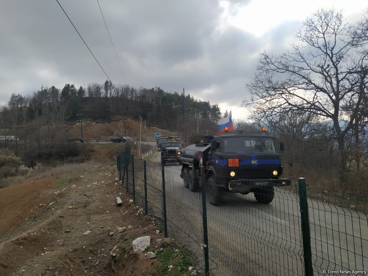 Sülhməramlılara aid 45 maşın Laçın yolundan maneəsiz keçib (FOTO)