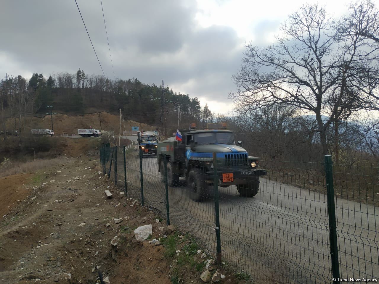 Sülhməramlılara aid 45 maşın Laçın yolundan maneəsiz keçib (FOTO)