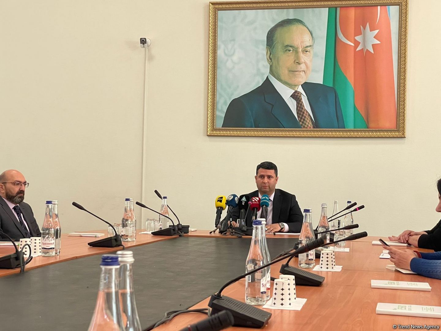 İqtisadi Elmi Tədqiqat İnstitutu Qarabağ müharibəsi iştirakçılarının işlə təmin  olunmasından danışıb