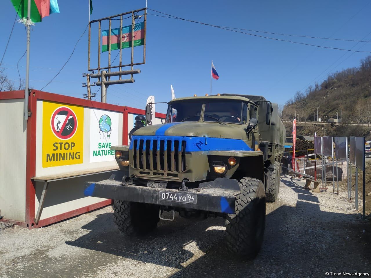 Sülhməramlılara aid 21 maşın Laçın yolundan maneəsiz keçib (FOTO)
