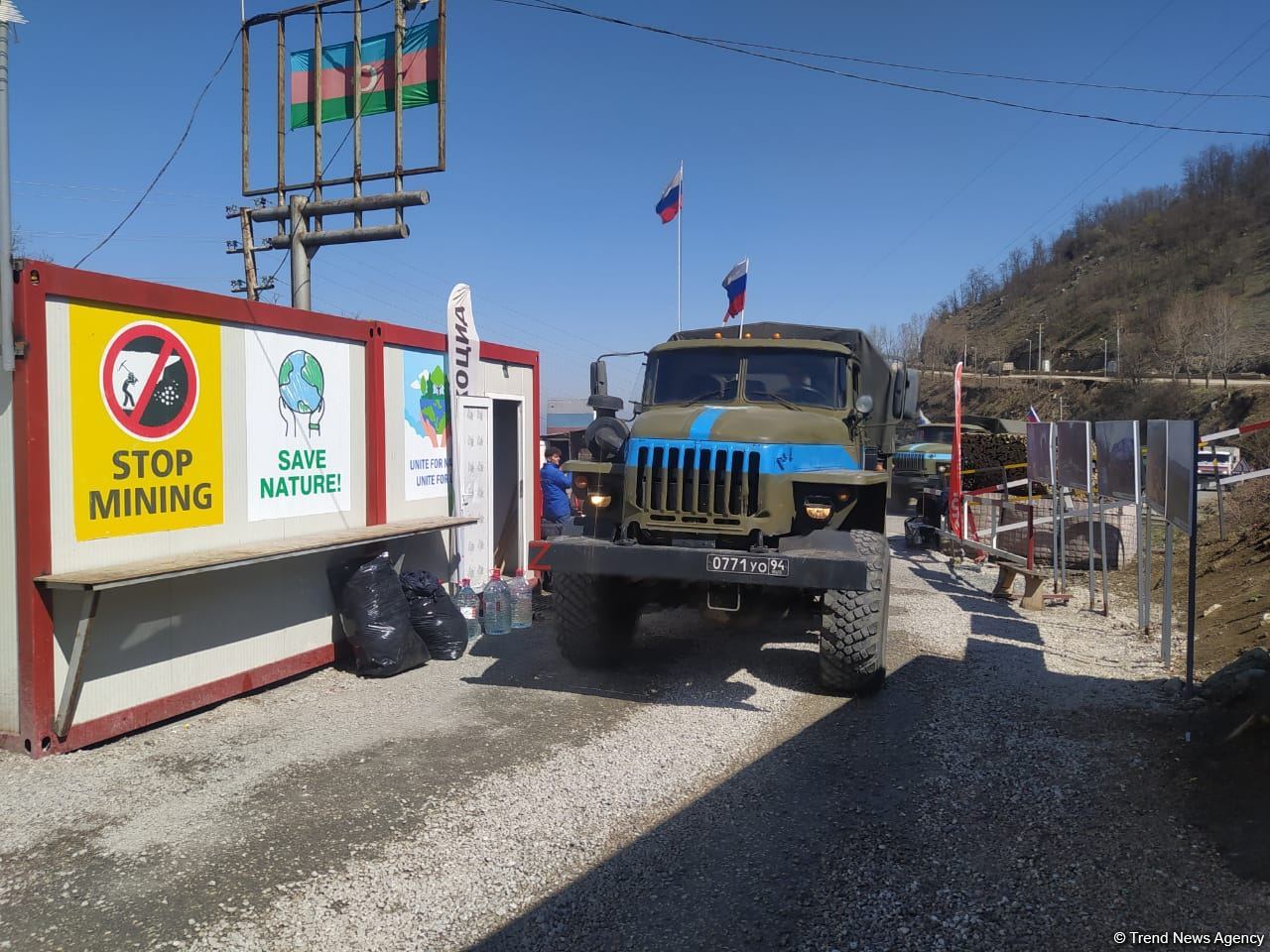 Sülhməramlılara aid 21 maşın Laçın yolundan maneəsiz keçib (FOTO)