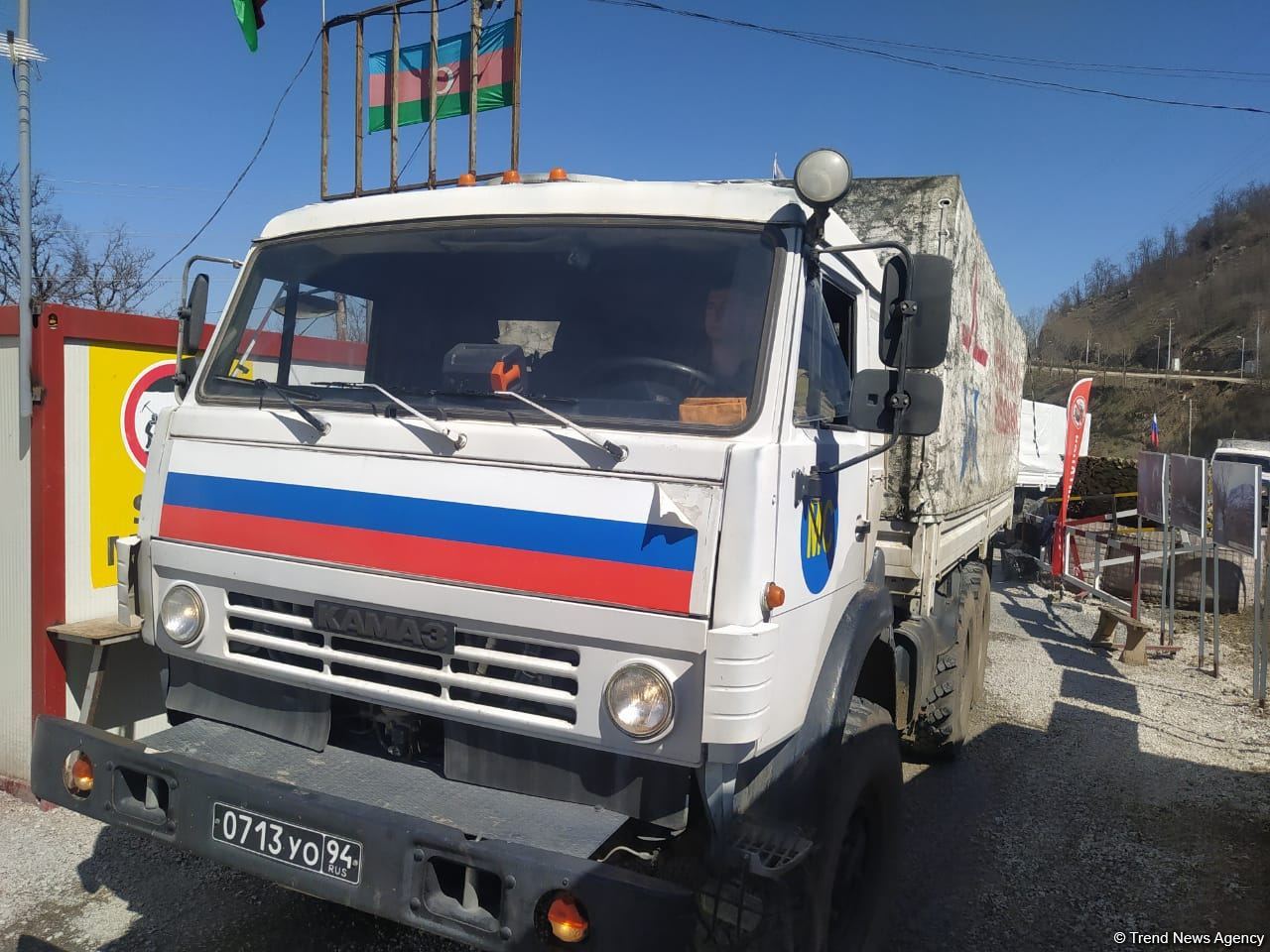 Sülhməramlılara aid 21 maşın Laçın yolundan maneəsiz keçib (FOTO)