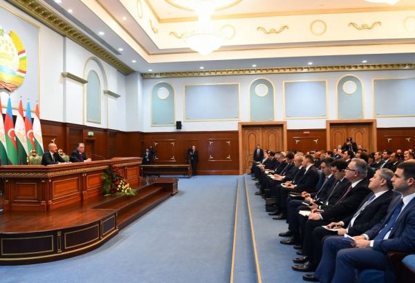 Azərbaycan Prezidentinin səfəri xalqlarımızın çoxəsrlik ünsiyyət tellərinin məntiqi davamdır - Emoməli Rəhmon