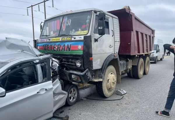 Bakı-Salyan yolunda ağır qəza: 3 qadın öldü, iki nəfər xəsarət aldı (FOTO)