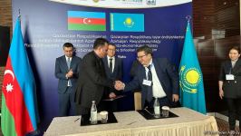 Qazaxıstanla Azərbaycan arasında biznes sazişləri imzalanıb (FOTO)