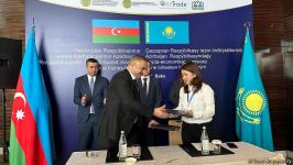 Qazaxıstanla Azərbaycan arasında biznes sazişləri imzalanıb (FOTO)