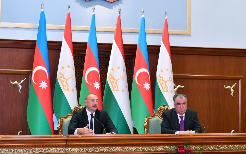 Azərbaycan və Tacikistan prezidentləri mətbuata bəyanatlarla çıxış ediblər (FOTO/VİDEO) (YENİLƏNİB)