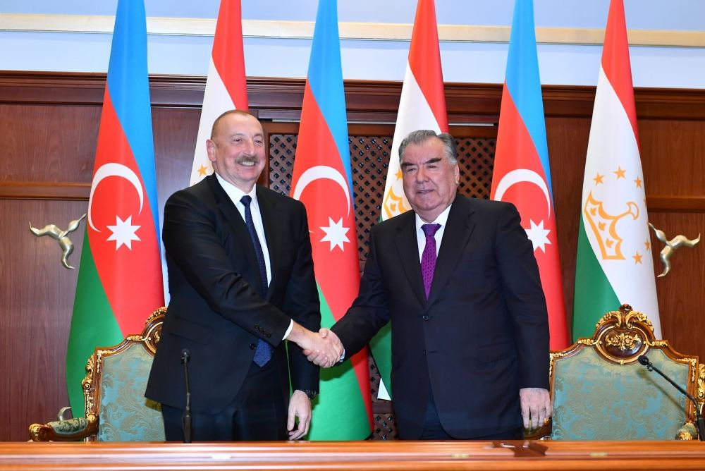 Azərbaycan və Tacikistan prezidentləri mətbuata bəyanatlarla çıxış ediblər (FOTO/VİDEO) (YENİLƏNİB)