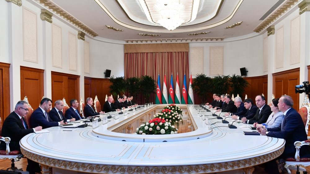 Azərbaycan və Tacikistan prezidentlərinin geniş tərkibdə görüşü olub (FOTO/VİDEO) (YENİLƏNİB)