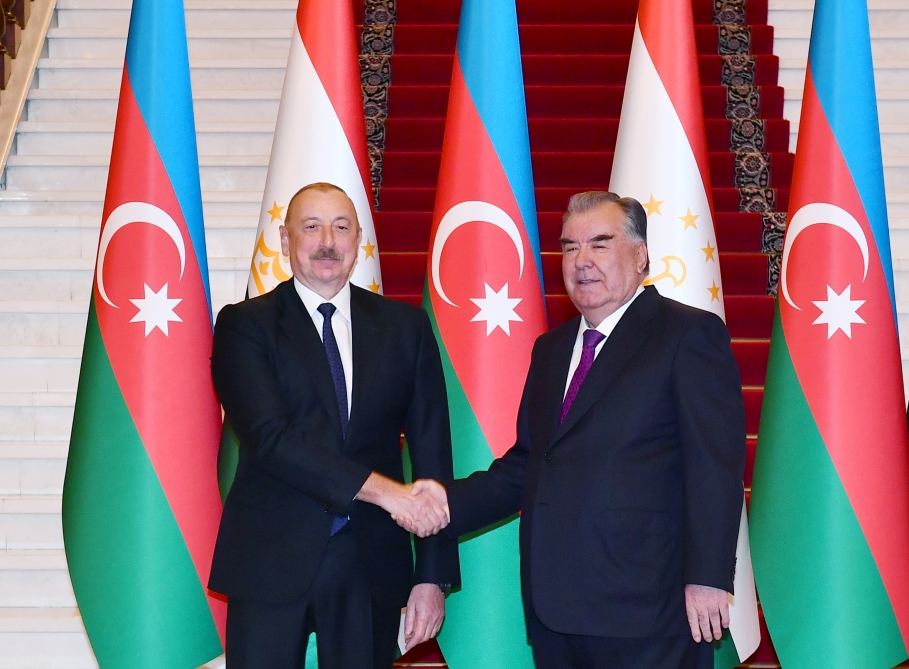 Azərbaycan Prezidenti İlham Əliyevin Düşənbədə rəsmi qarşılanma mərasimi olub (FOTO/VİDEO)