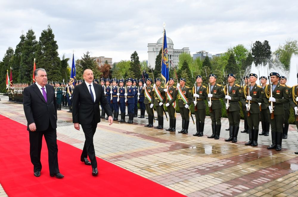 Azərbaycan Prezidenti İlham Əliyevin Düşənbədə rəsmi qarşılanma mərasimi olub (FOTO/VİDEO)