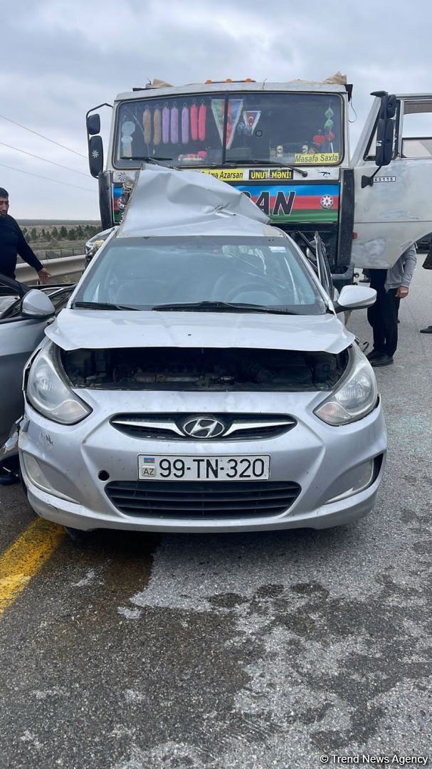 Bakı-Salyan yolunda ağır qəza: 3 qadın öldü, iki nəfər xəsarət aldı (FOTO)