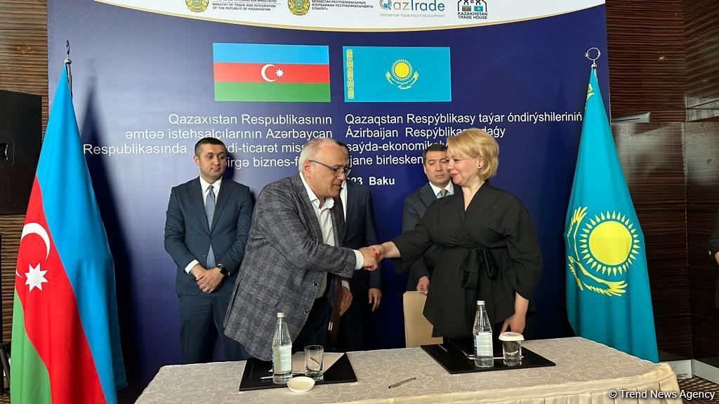 Qazaxıstanla Azərbaycan arasında biznes sazişləri imzalanıb (FOTO)