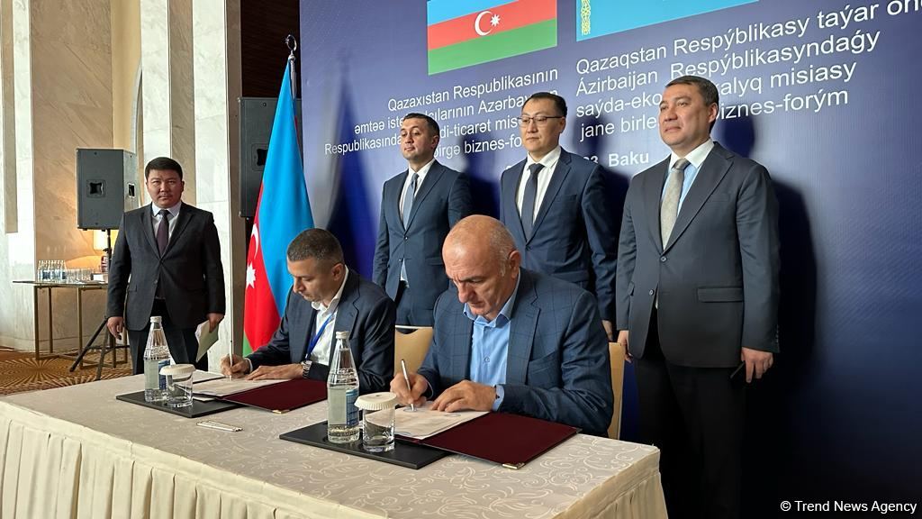 Qazaxıstanla Azərbaycan arasında biznes sazişləri imzalanıb (FOTO)