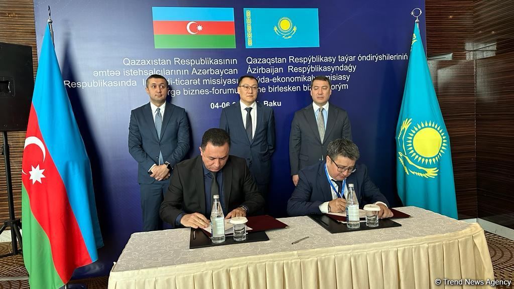Qazaxıstanla Azərbaycan arasında biznes sazişləri imzalanıb (FOTO)