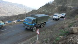 Sülhməramlılara aid yeddi avtomobil Laçın yolundan maneəsiz keçib (FOTO)