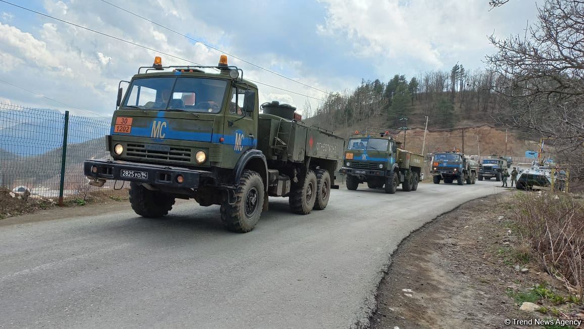 Sülhməramlılara aid 80 avtomobil Laçın yolundan maneəsiz keçib (FOTO)