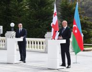 Prezident İlham Əliyev və Gürcüstanın Baş naziri İraklı Qaribaşvili mətbuata bəyanatlarla çıxış ediblər (FOTO/VİDEO) (YENİLƏNİB)