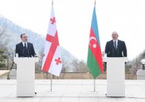 Prezident İlham Əliyev və Gürcüstanın Baş naziri İraklı Qaribaşvili mətbuata bəyanatlarla çıxış ediblər (FOTO/VİDEO) (YENİLƏNİB)