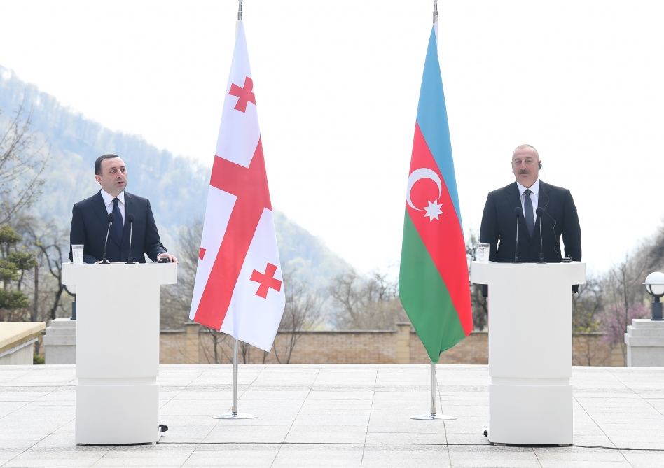 Prezident İlham Əliyev və Gürcüstanın Baş naziri İraklı Qaribaşvili mətbuata bəyanatlarla çıxış ediblər (FOTO/VİDEO) (YENİLƏNİB)
