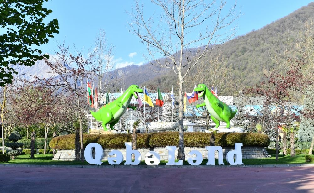 Gürcüstanın Baş naziri İrakli Qaribaşvili Qəbələ şəhəri ilə tanış edilib (FOTO/VİDEO)