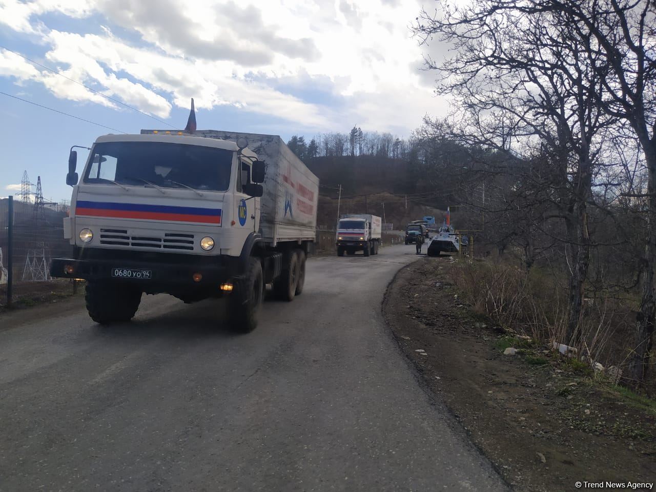 Sülhməramlılara aid 18 avtomobil Laçın yolundan maneəsiz keçib (FOTO)