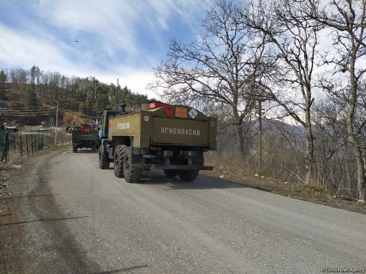 Sülhməramlılara aid 29 avtomobil Laçın yolundan maneəsiz keçib (FOTO)