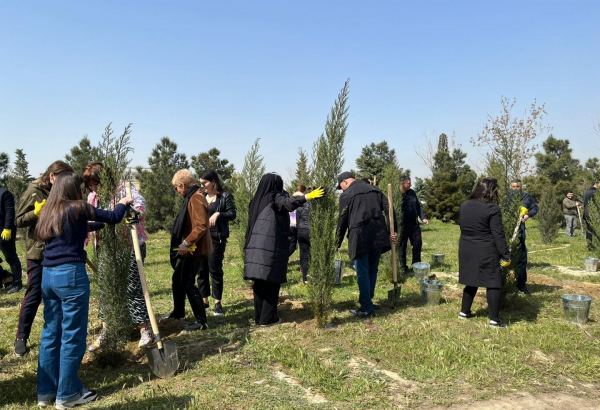 Ulu öndər Heydər Əliyevin 100 illiyinə həsr olunmuş ağacəkmə aksiyası keçirilib (FOTO)