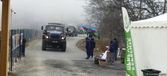 Sülhməramlılara aid 10 avtomobil Laçın yolundan maneəsiz keçib (FOTO)