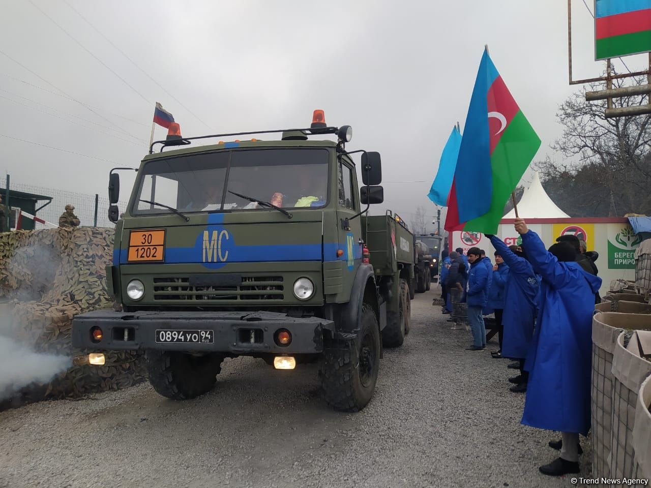 Sülhməramlılara aid 10 avtomobil Laçın yolundan maneəsiz keçib (FOTO)