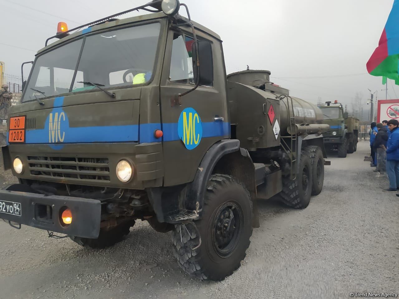 Sülhməramlılara aid 10 avtomobil Laçın yolundan maneəsiz keçib (FOTO)
