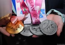 Azərbaycan gimnastları Fransadan medallarla qayıdıblar (FOTO)